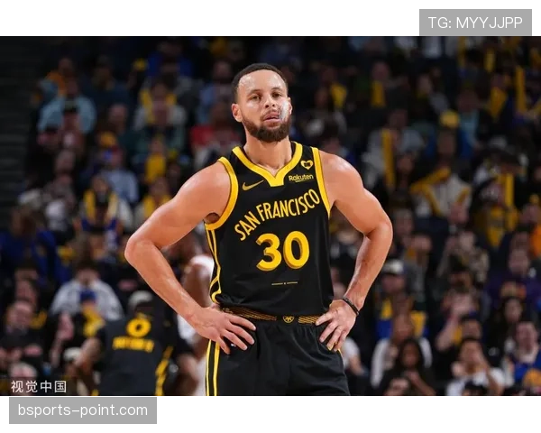 德文·布克突破造犯规效率提升显著，助太阳关键时刻得分拉开差距