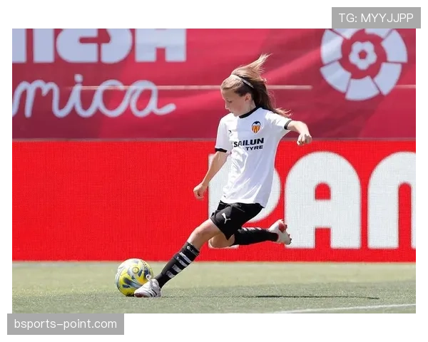 瓦伦西亚财政危机持续显现，长期影响球队竞争力与转会策略